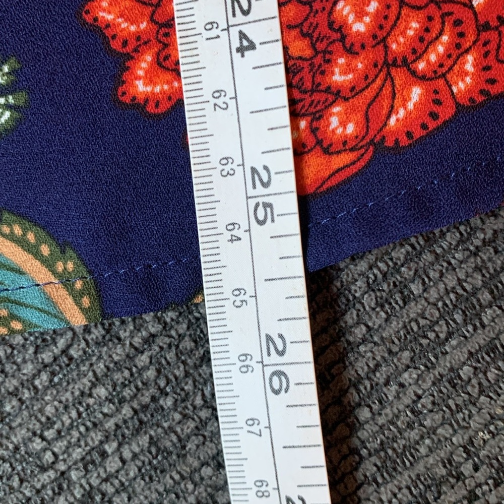 Papermoon floral spaghetti strap blouse. Size S. - Picture 9 of 9